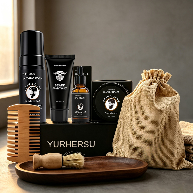 男性用ひげトリミングキット 7点セット。コーム、ブラシ、ハサ - Grooming Scissors のレビューと価格